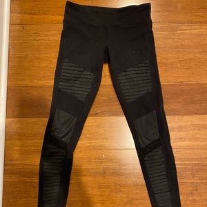 Black Alo Moto Leggings - Size Medium